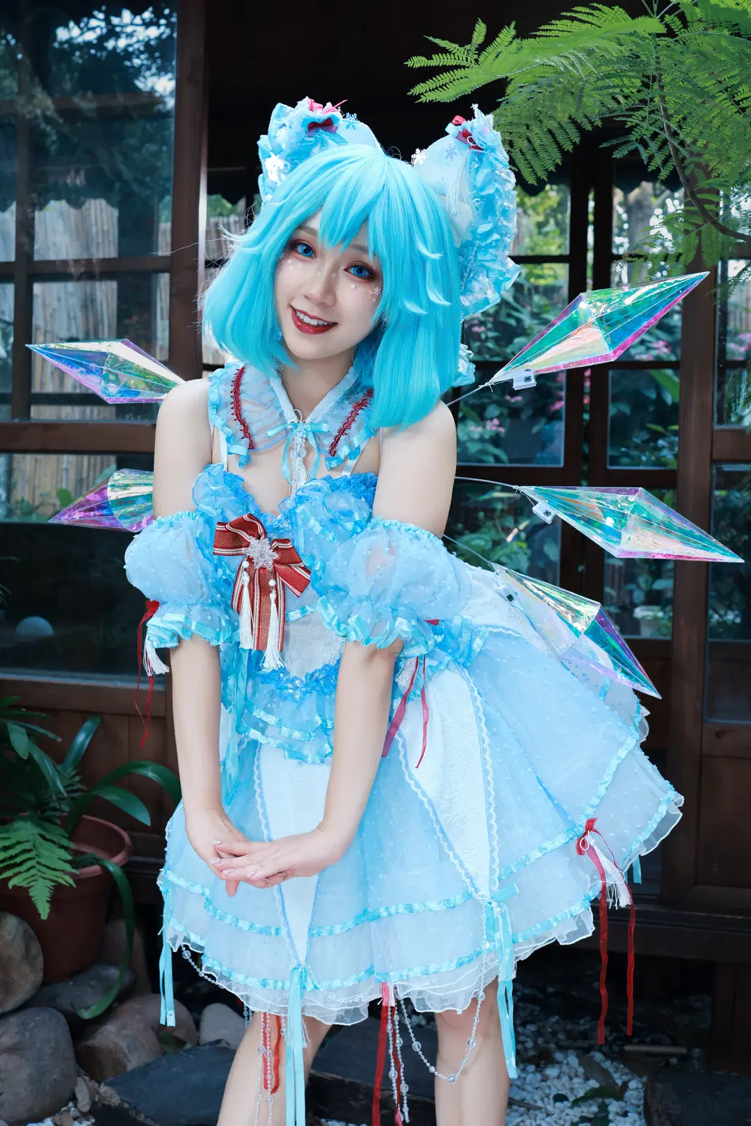【チルノコスプレ】『東方Project』氷の妖精が佇む庭園ポートレート - 莜子YOKO - 17枚目
