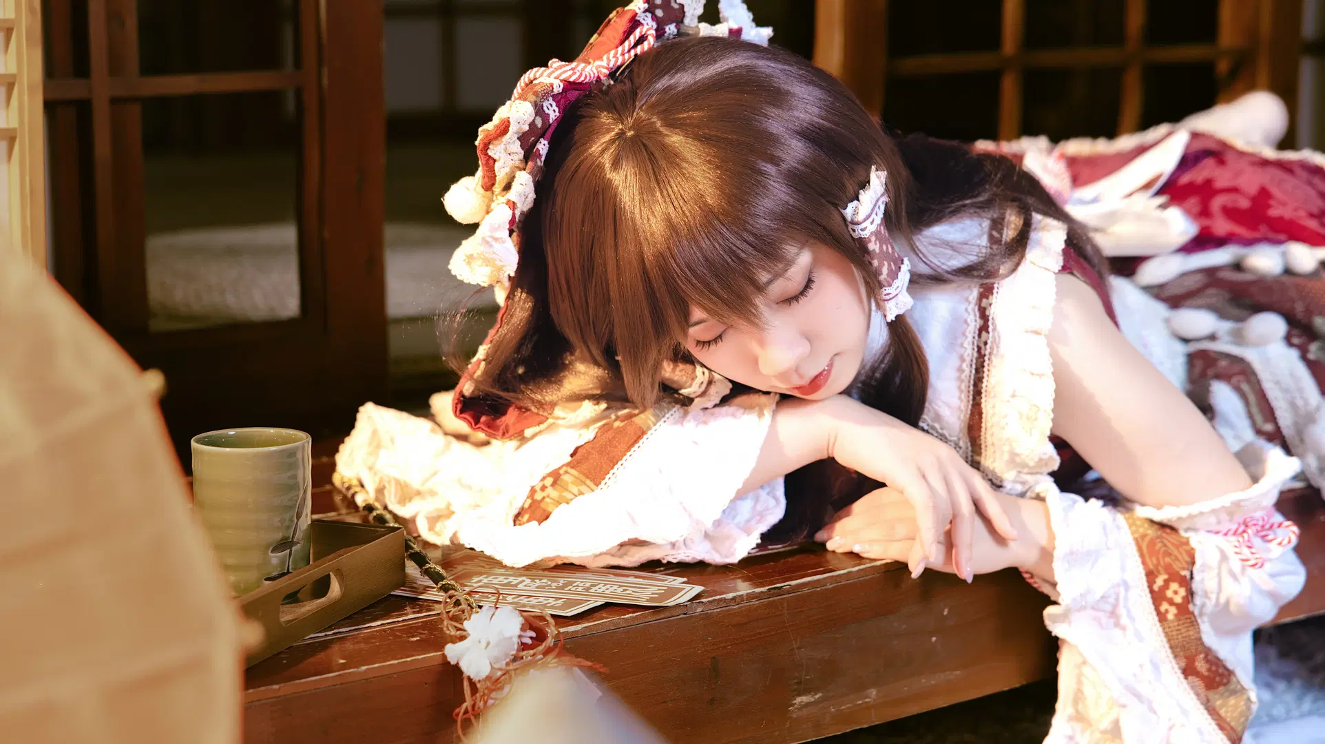 【博麗靈夢cos】東方Project永遠的女巫，紅白蕾絲與和風場景的碰撞 - 莜子YOKO - 第3張