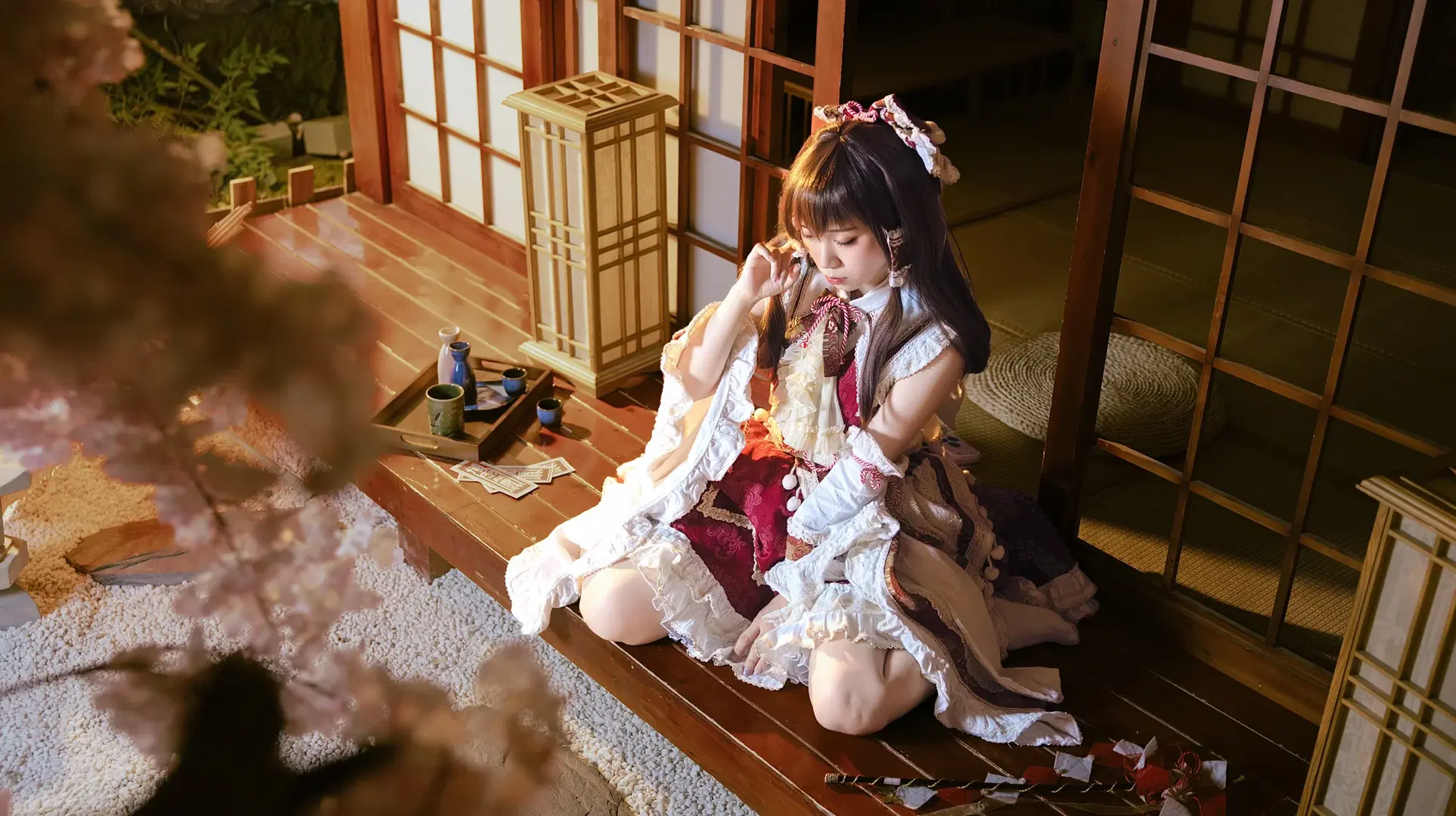 【博麗靈夢cos】東方Project永遠的女巫，紅白蕾絲與和風場景的碰撞 - 莜子YOKO - 第9張