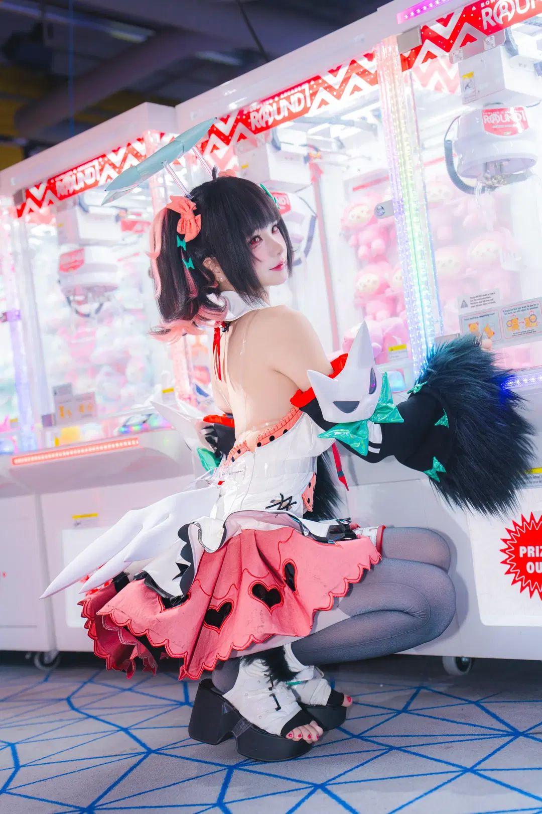 [Nangong Yu cosplay] Zenless Zone Zero Little Idol's Luminous Masterpiece: All Thanks to the Human Light Stand by Yuu_kira玉米 - Image 3