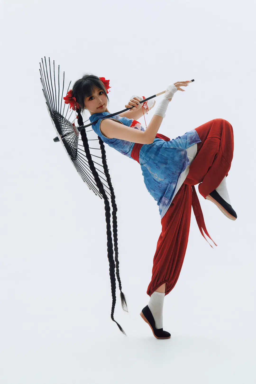 cosplay, Chinese-style photography, Chinese girl, Wuxia style, dynamic portrait