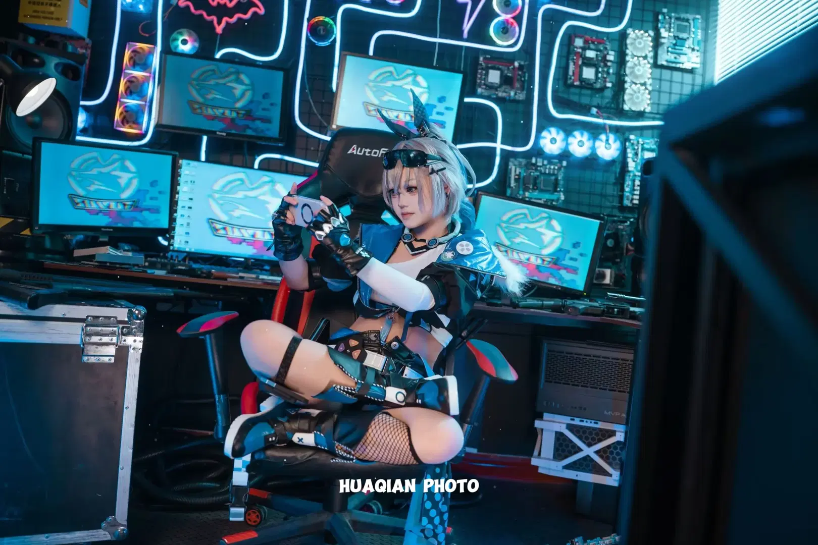 【银狼cos】崩坏星穹铁道骇客少女的赛博空间 - 花签📷（不敢回私信求看主页版 - 第7张