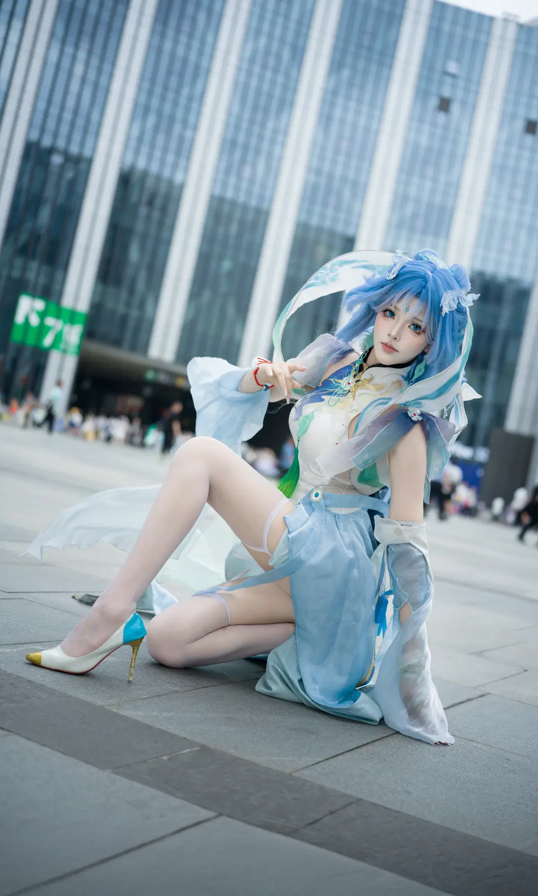 [Qingxiao cosplay] Wuthering Waves Mature Woman Presence to the Fullest: 5-Minute Extreme Convention Photos at Bilibili World by 七奈Nanako - Image 7
