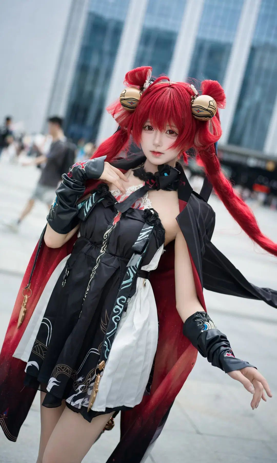 Convention Photos: Detailed Chronicle of Wuthering Waves Cosplay by 七奈Nanako - Image 15