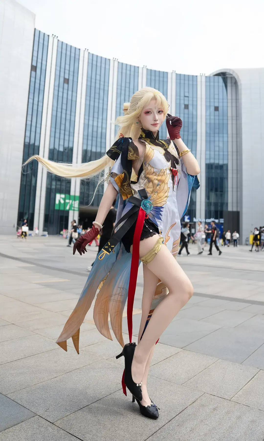 Convention Photos: Detailed Chronicle of Wuthering Waves Cosplay by 七奈Nanako - Image 9