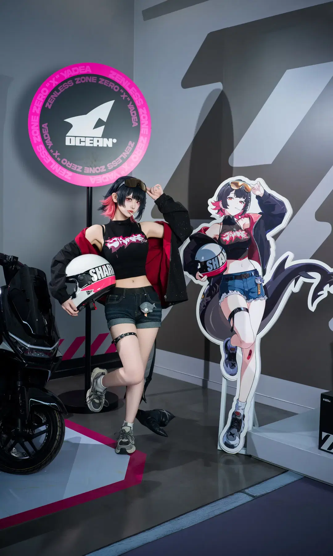 【艾莲cos】打卡绝区零联名痛店，骑上痛车做回鲨鱼妹 - 七奈Nanako - 第5张