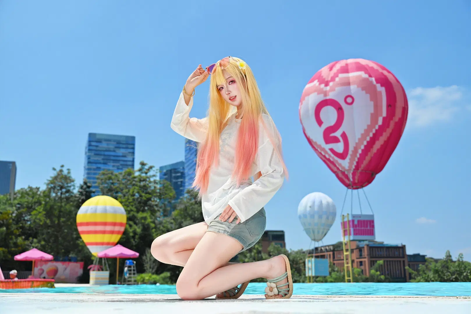 【喜多川海梦cos】更衣人偶坠入爱河泳池清凉写真 - 舍予三金 - 第2张
