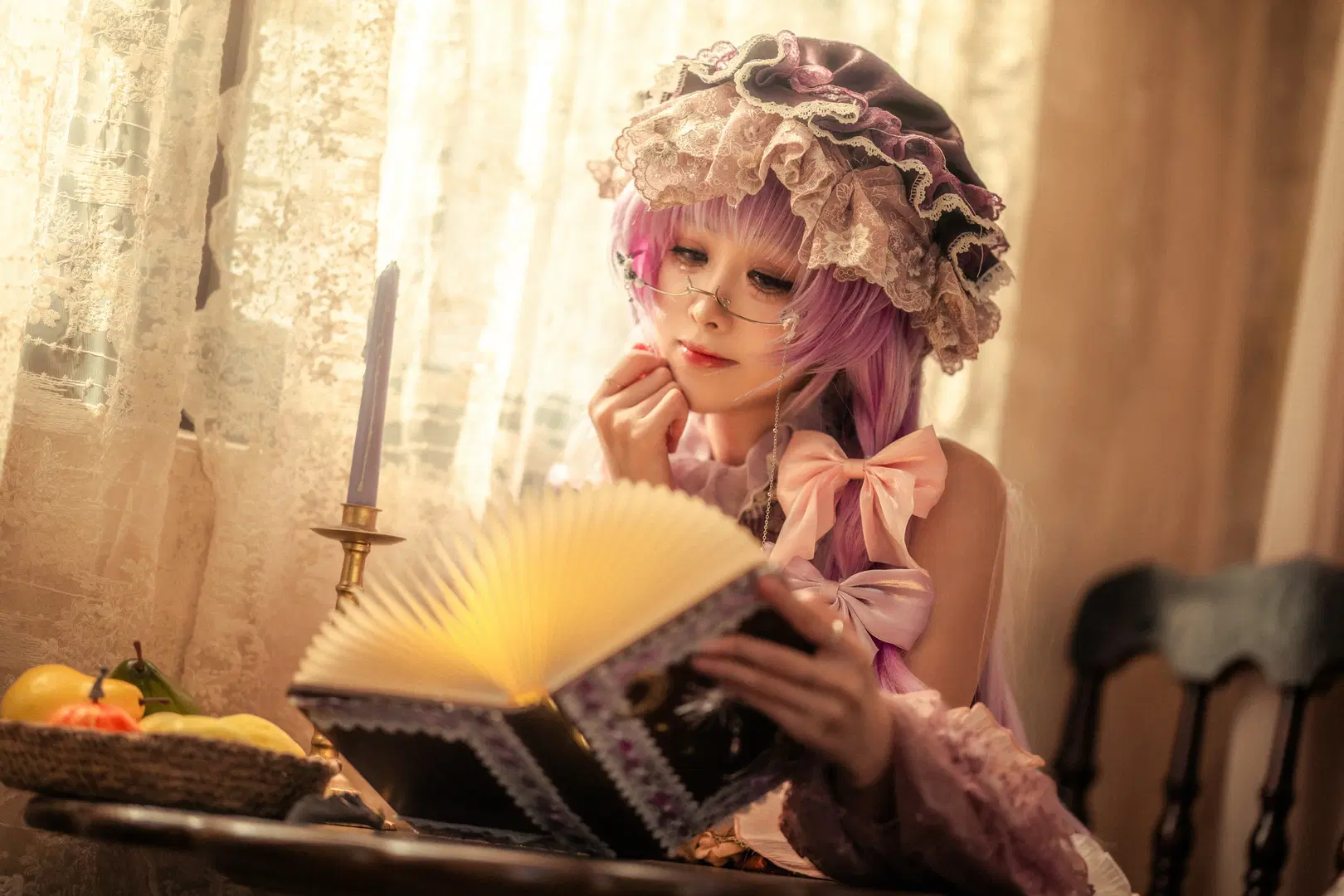 [Patchouli cosplay] Touhou Project's Elegant Magician: A Quiet Reading Hour by 脆脆一点都不好吃 - Image 2