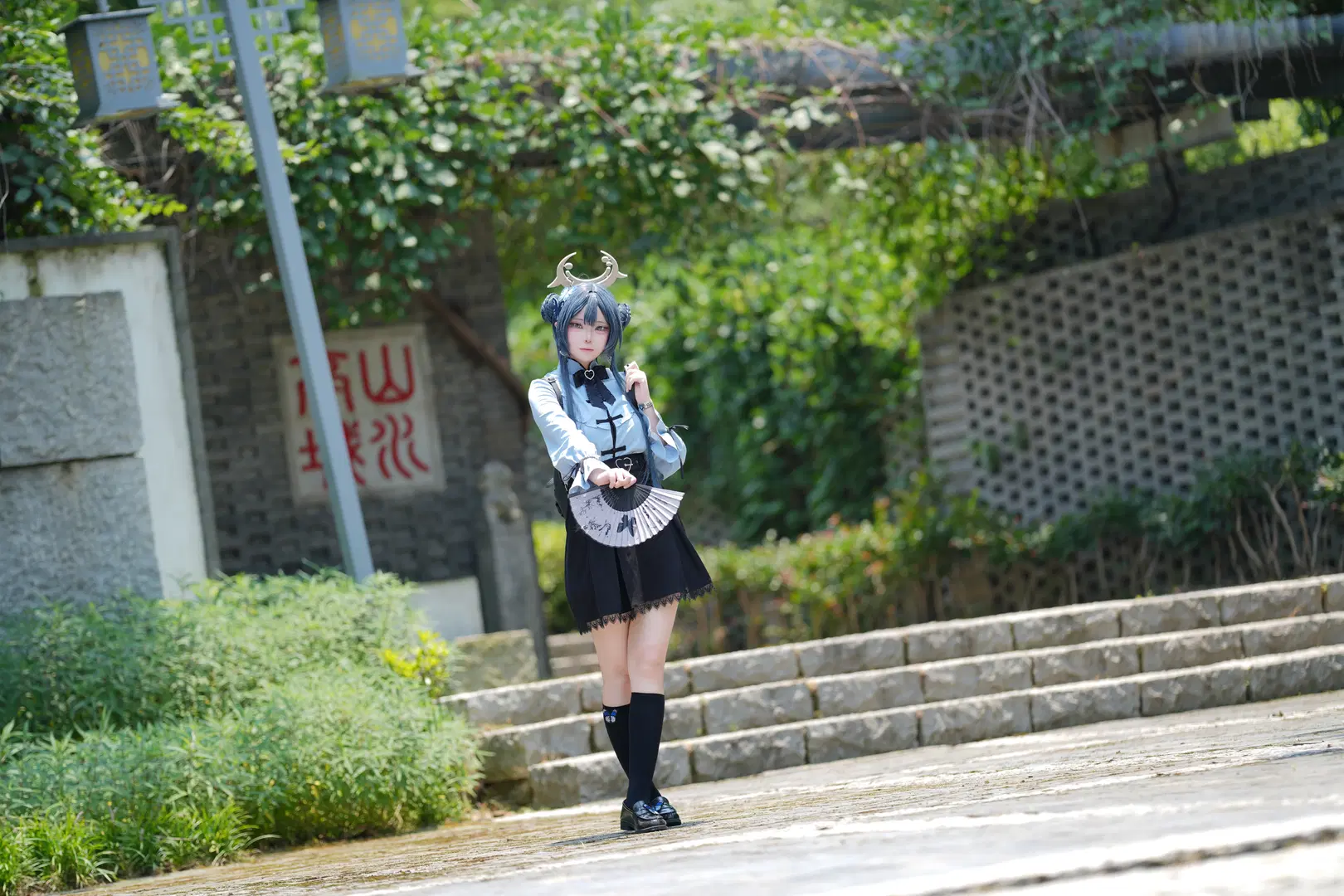 【龍華妃咲cos】蔚藍檔案私設制服與摺扇的戶外記錄 - 酒精灯Kana - 第5張
