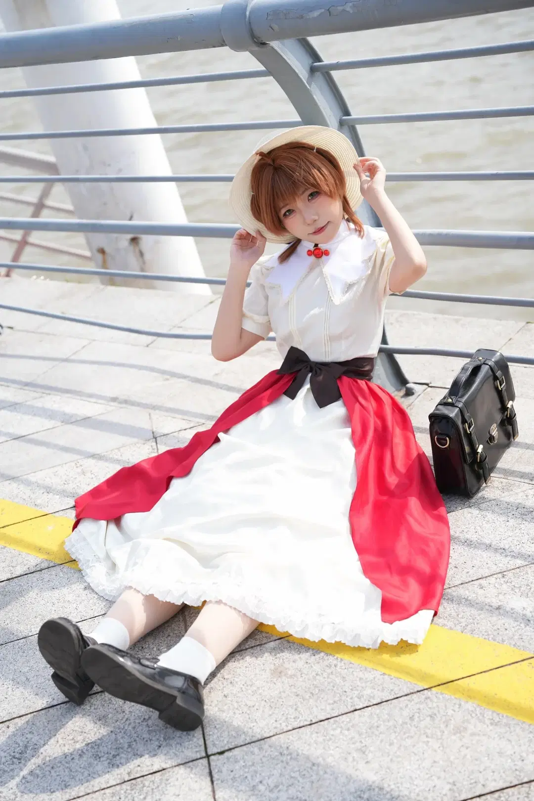 木之本櫻cos, 魔卡少女櫻, cosplay正片, 江邊外景, 紅白拼色裙