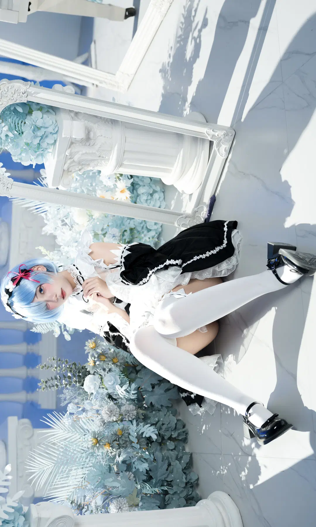 [Rem cosplay] Re:Zero - Starting Life in Another World, a dreamy Studio shoot of the blue-haired maid by 全世界都听小柚的话 - Image 3