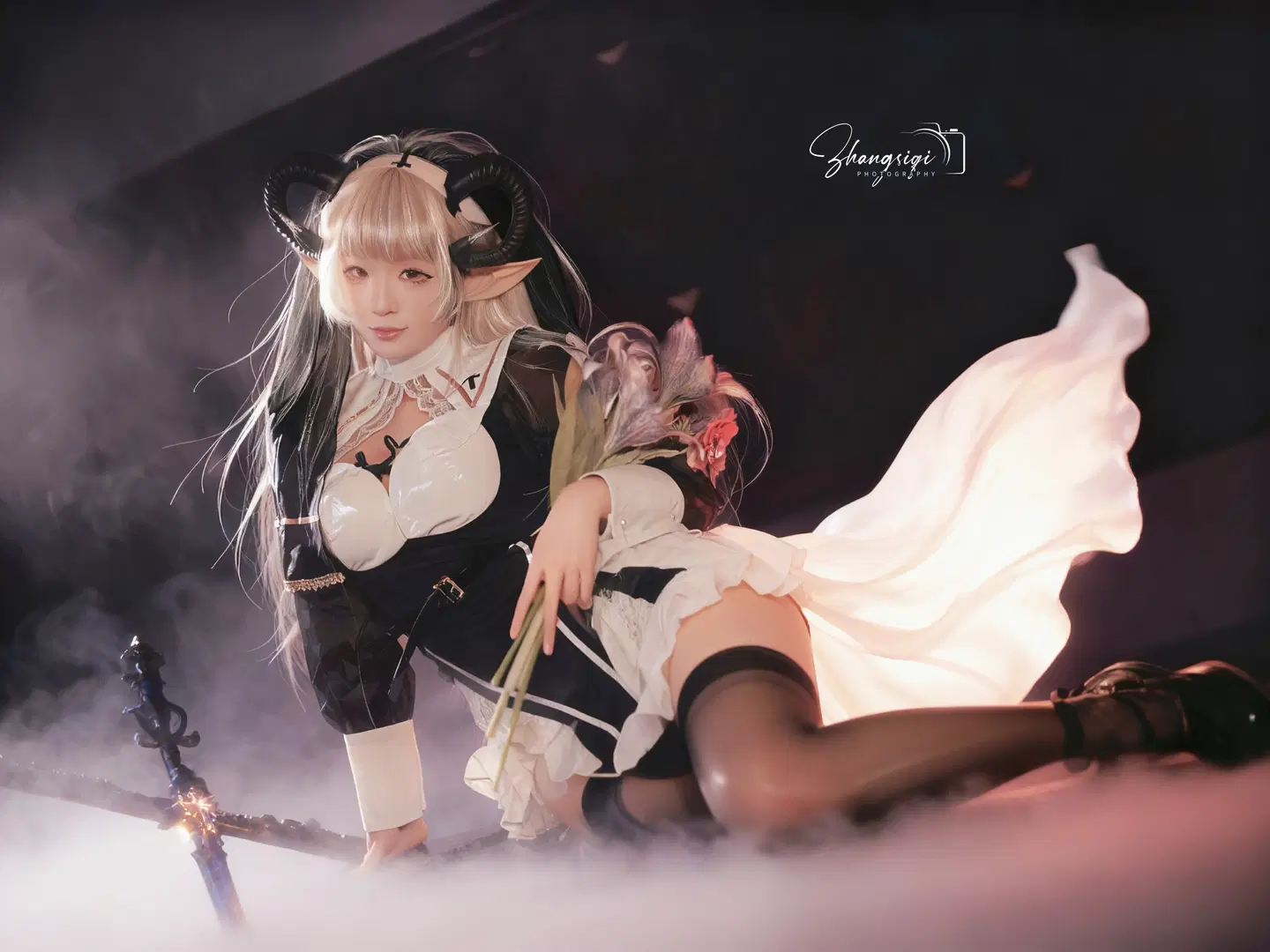 暗黑修女与魔女风cos，教室涂鸦与钢琴上的暗夜幻想 - 坏坏孩子琦 - 第3张