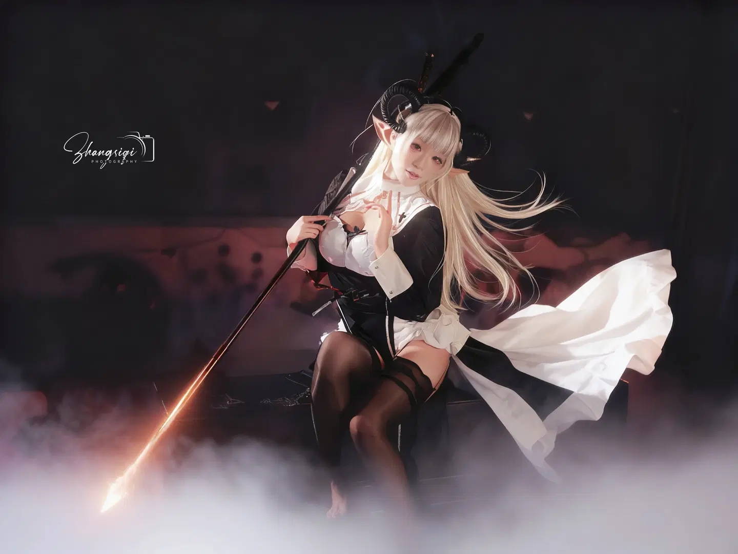 暗黑修女与魔女风cos，教室涂鸦与钢琴上的暗夜幻想 - 坏坏孩子琦 - 第8张