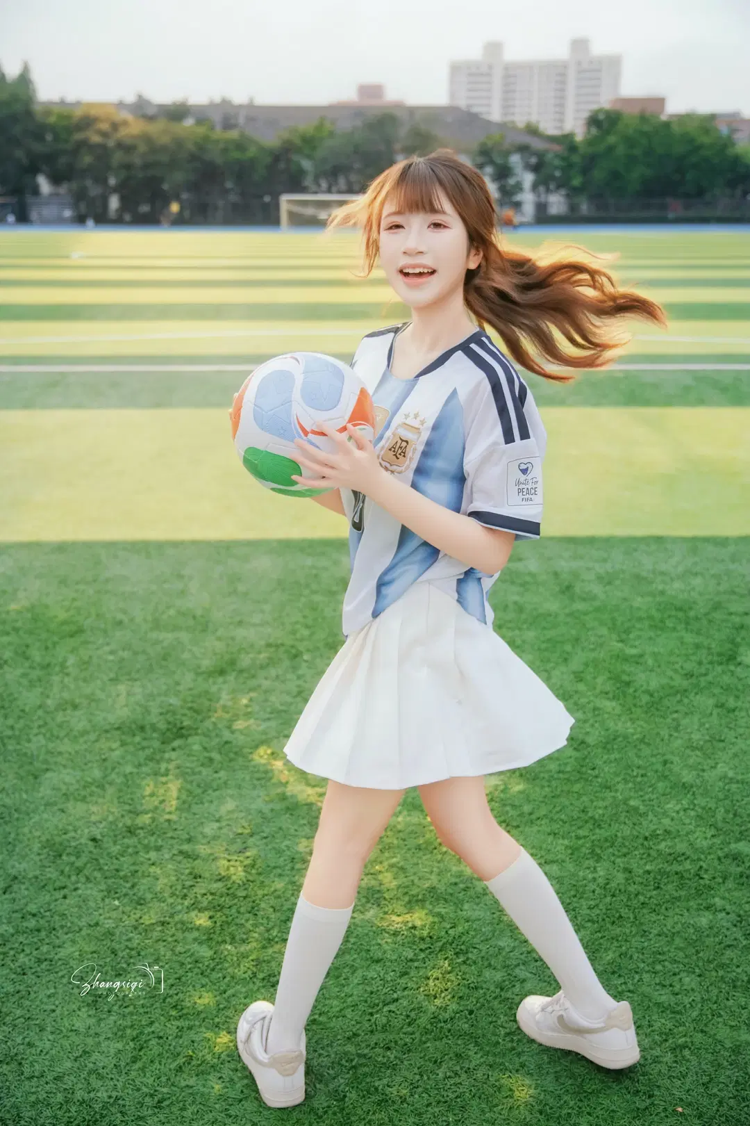 绿茵场上的Blokecore穿搭，10号球衣足球少女写真 - 坏坏孩子琦 - 第14张
