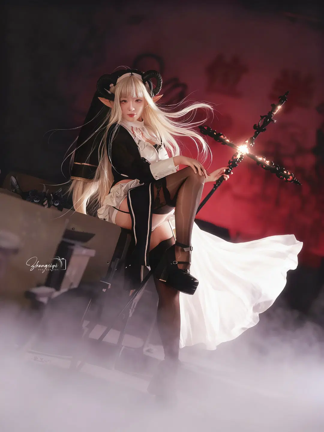 【地狱的吹雪cos】暗黑魔女降临废弃学校，氛围感拉满 - 坏坏孩子琦 - 第4张