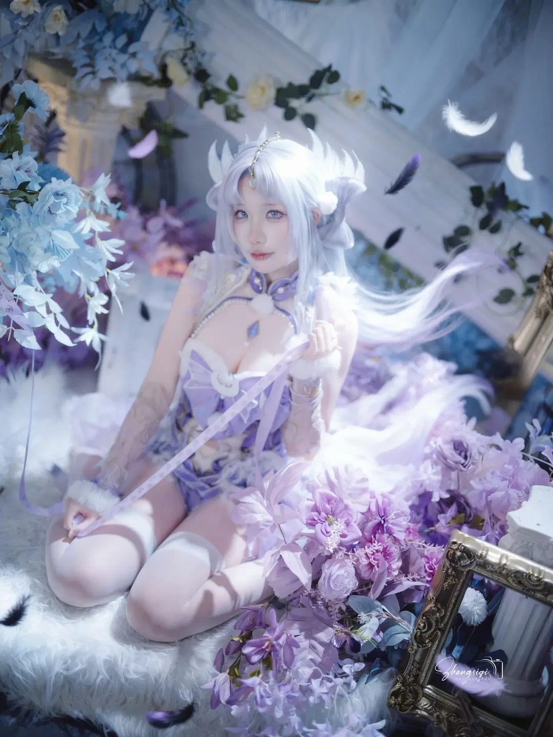紫调精灵Cosplay，复古钟表与羽毛交织的梦幻棚拍 - 坏坏孩子琦 - 第3张