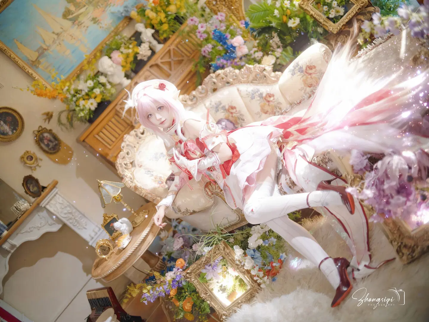 [Elysia Cosplay] The Pink Elf of Honkai Impact 3rd: Vintage French Portrait in White Stockings & Red Dress by 坏坏孩子琦 - Image 7