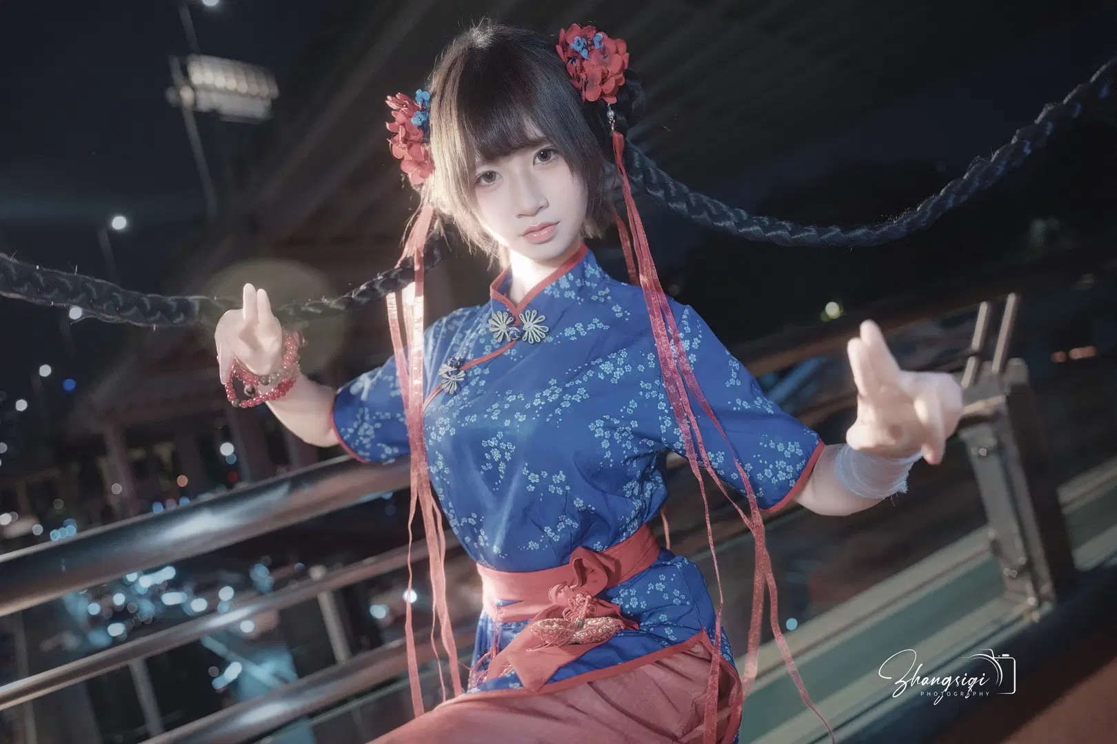 Chinese girl character cosplay carrying a sword at night: this Chinese-style photography look is so dashing by 坏坏孩子琦 - Image 7