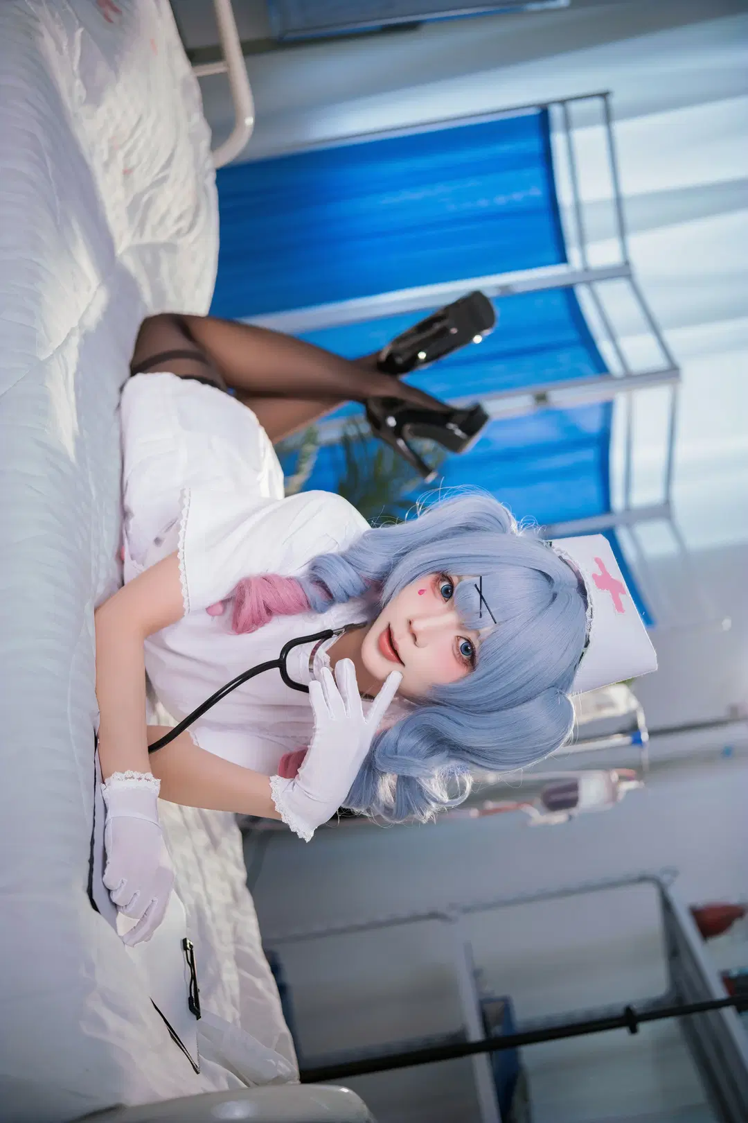 【Hatsune Miku Cosplay】Rabbit Hole Nurse Cosplay Styling Showcase (Twintails & Stockings) by 爱用富士的牛牛 - Image 4