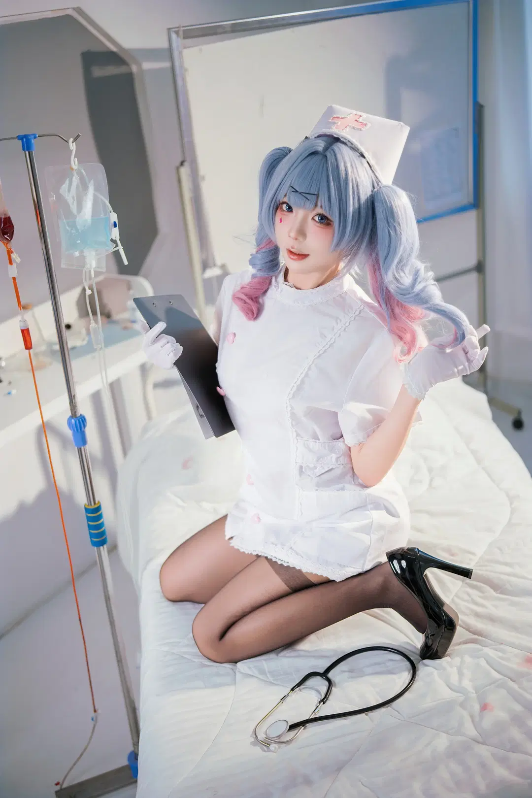【Hatsune Miku Cosplay】Rabbit Hole Nurse Cosplay Styling Showcase (Twintails & Stockings) by 爱用富士的牛牛 - Image 5