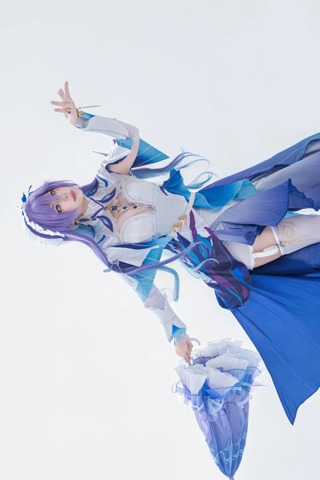 [Cantarella Fisalia cosplay] Wuthering Waves Cantarella Night Heron: Elegant Clash of Gradient Hemlines and Translucent Parasol by 爱用富士的牛牛 - Image 2