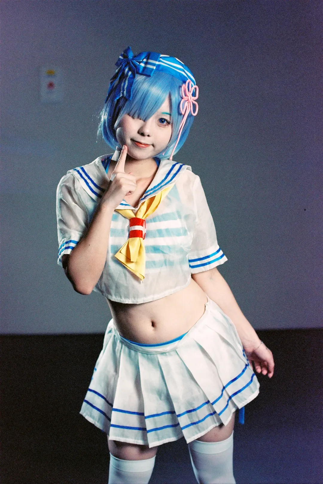 イベント写真, レム コスプレ, Re:ゼロから始める異世界生活, 白ストッキング, 期限切れフィルム - 5枚目