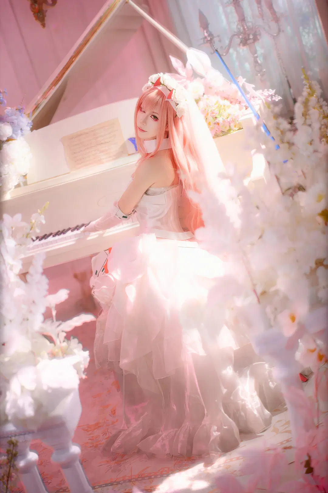 [Zero Two cosplay] DARLING in the FRANXX Bride Styling: A Bridal Dream in Pink by 店长DD - Image 2