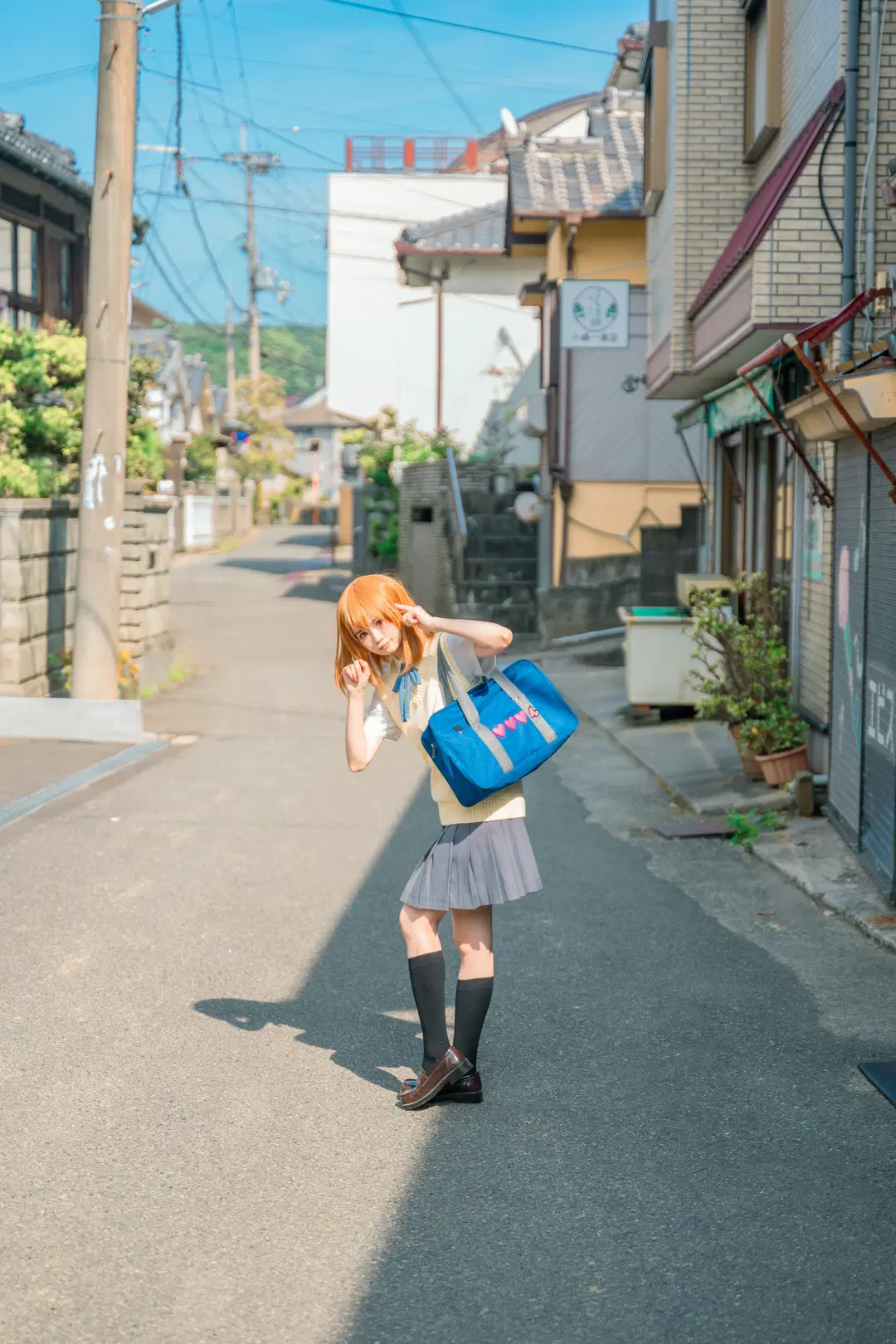 【Hirasawa Yui cosplay】K-ON!: Summer Streets & Seaside Candid Snapshots by 天枰君 - Image 11
