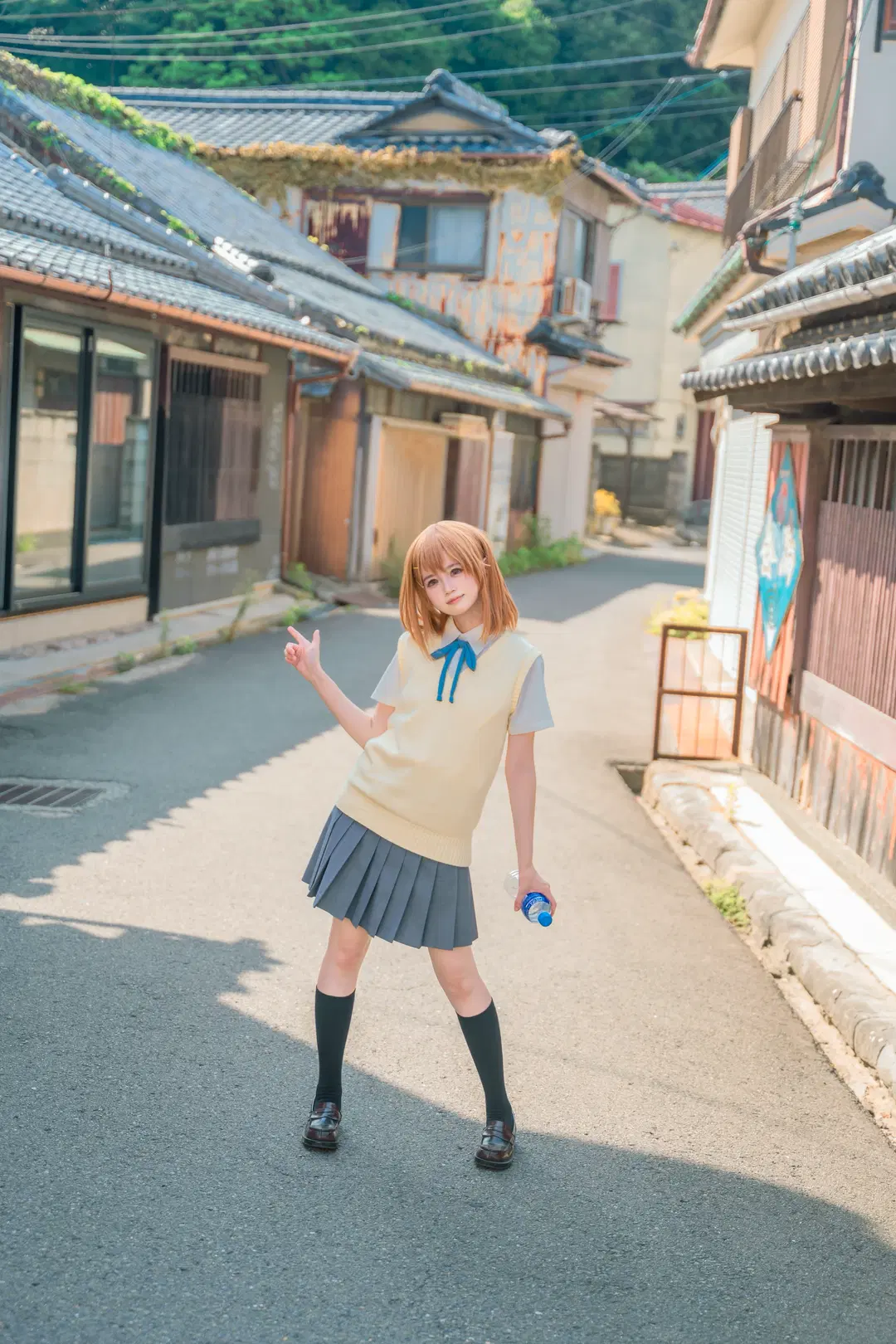 【Hirasawa Yui cosplay】K-ON!: Summer Streets & Seaside Candid Snapshots by 天枰君 - Image 12