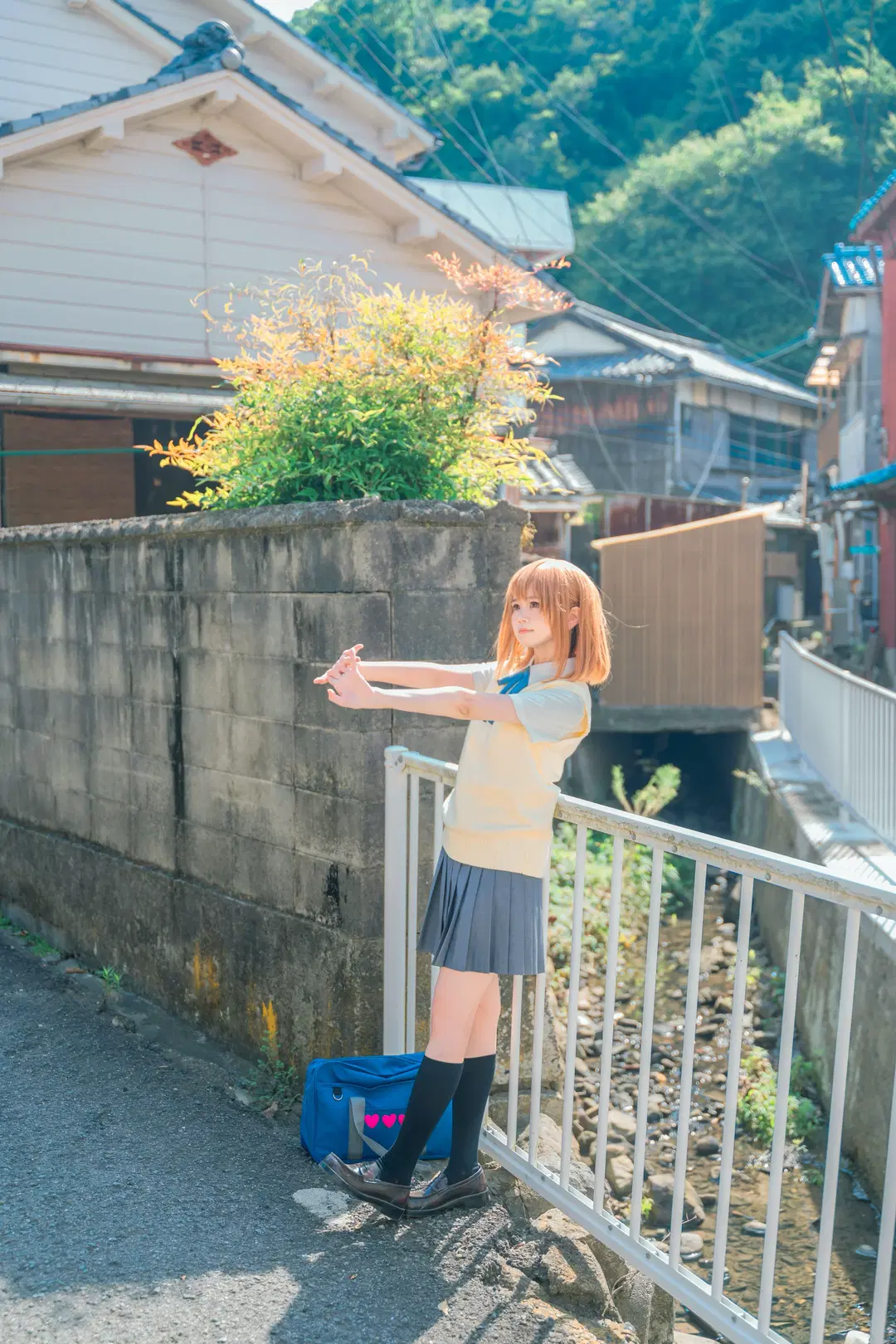 【Hirasawa Yui cosplay】K-ON!: Summer Streets & Seaside Candid Snapshots by 天枰君 - Image 5