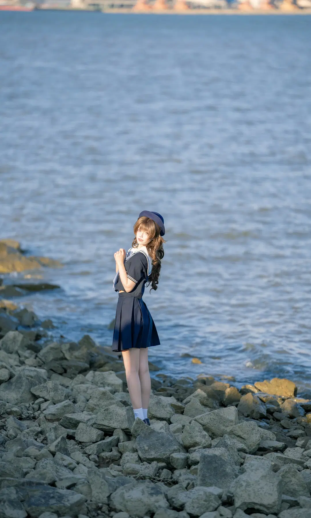 Sailor Suit Photoshoot at the Sunny Pier by 天枰君 - Image 4