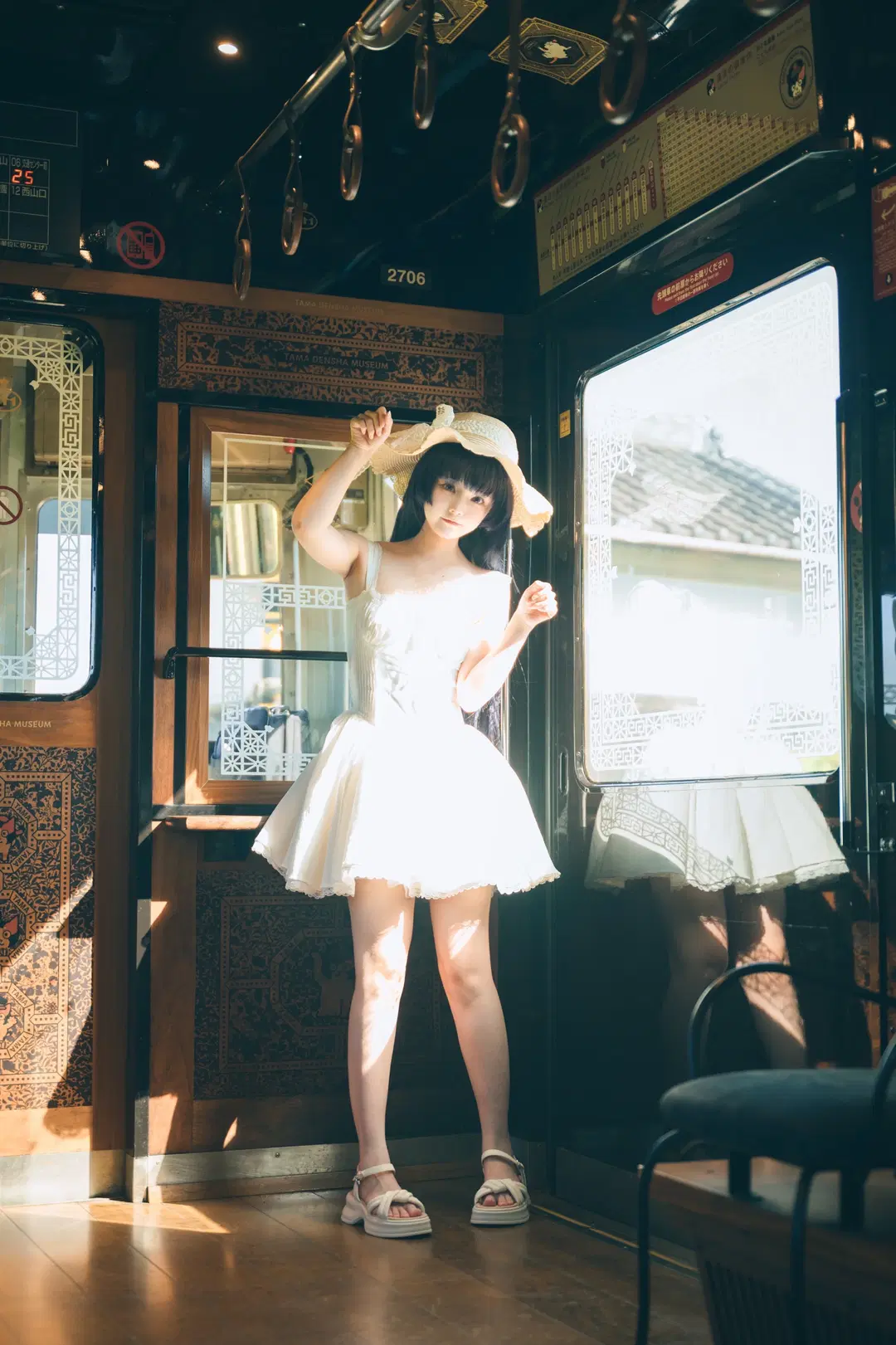 【五更瑠璃 コスプレ】たま電車に乗り込んで再現する『俺の妹がこんなに可愛いわけがない』黒猫 - 天枰君 - 4枚目