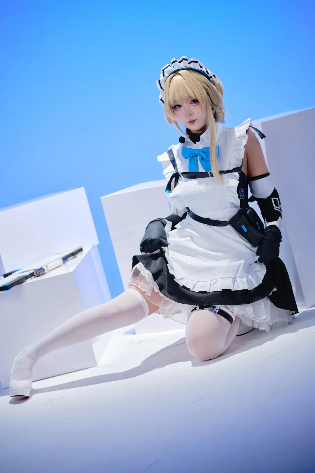 ブルーアーカイブ, メイド服, 白ストッキング, 戦術少女, 飛鳥馬トキ コスプレ