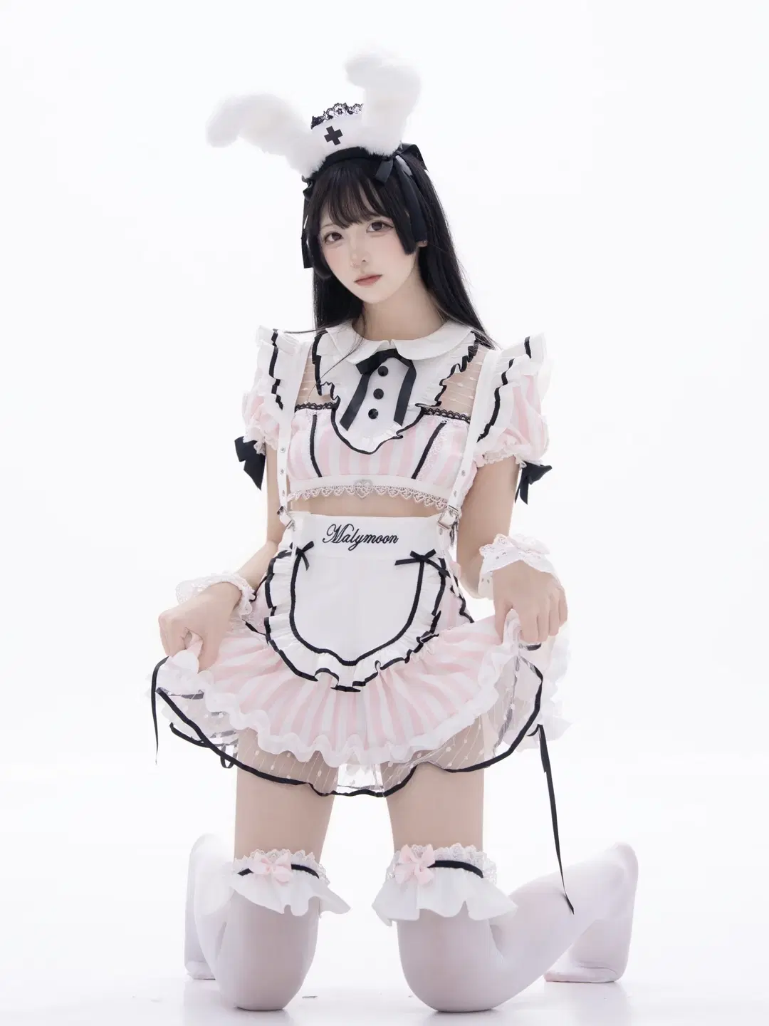 Pink and White Striped Maid Outfit Studio Shoot: Pairing a Bunny Ear Nurse Hat with White Stockings by 铁相 - Image 2