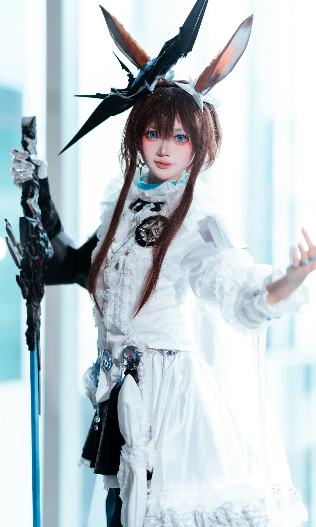 【阿米婭cos】明日方舟螢火蟲漫展返圖，機械裝甲與不對稱設計的細節還原 - zbw-满满满满 - 第7張