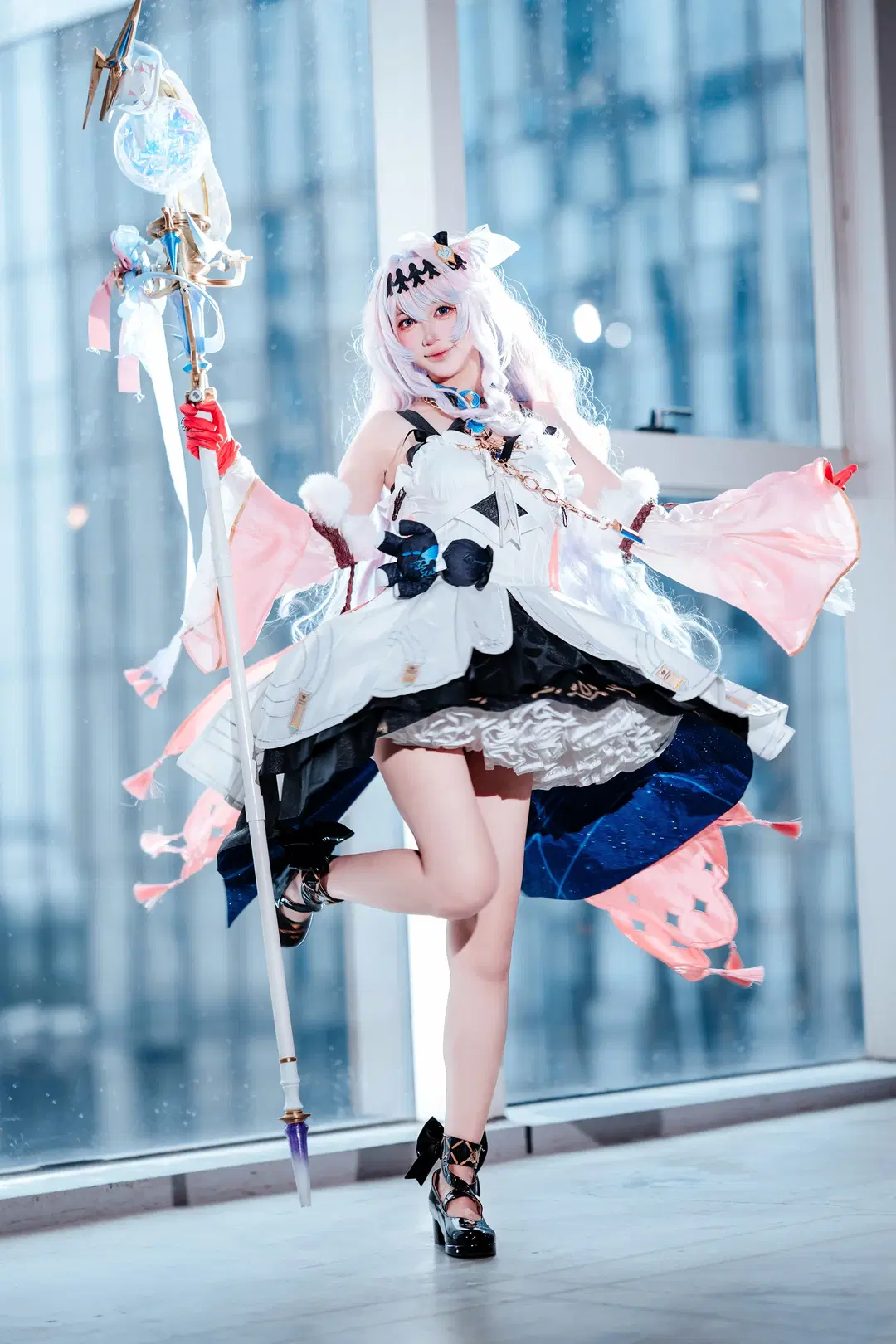 [Denia Cosplay] Wuthering Waves: Pink and White Sorceress Debuts at Firefly ACG Expo by zbw-满满满满 - Image 9