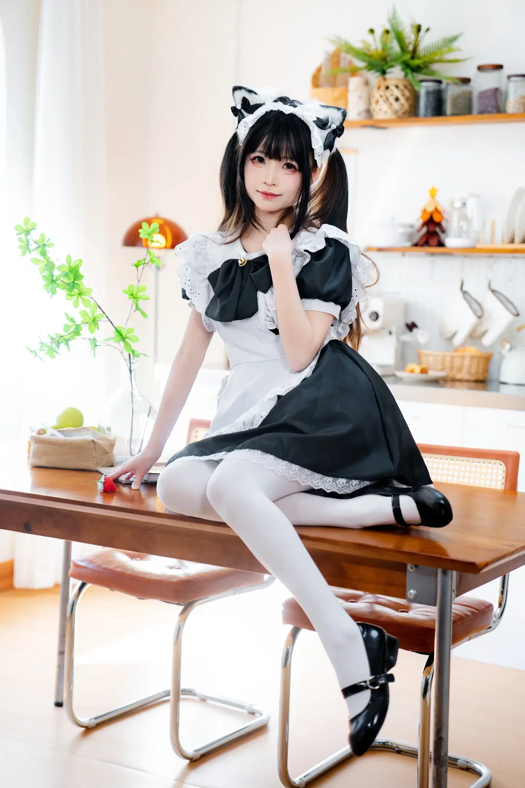 厨房里的猫耳女仆，这套白丝打扮真的很有反差感 - 小红帽 - 第9张