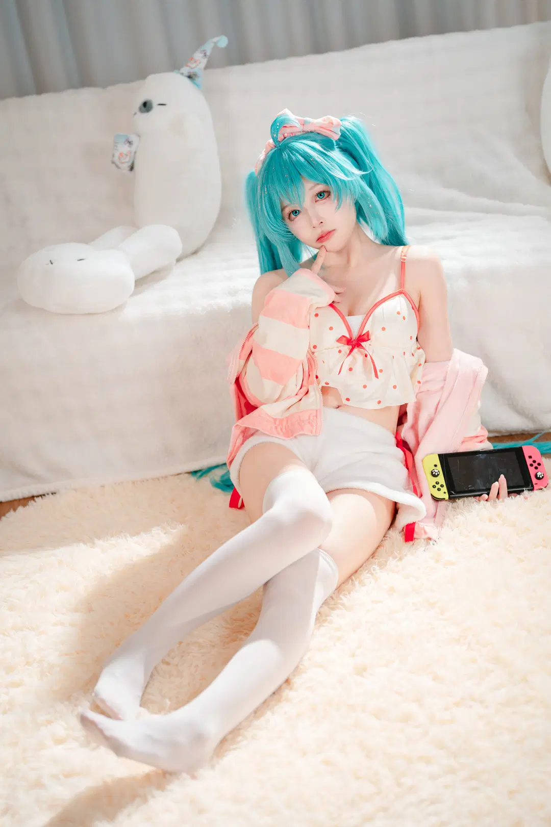 【初音未來cos】居家休息日的青藍色雙馬尾日常 - 小红帽 - 第3張