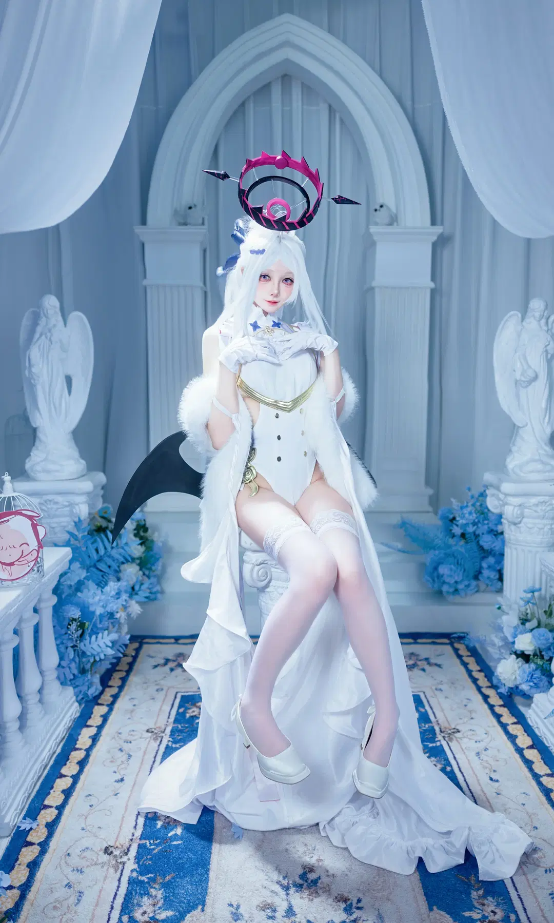 cosplay, 二次元摄影, 蕾丝丝袜, 白色系造型, 哥特风场景