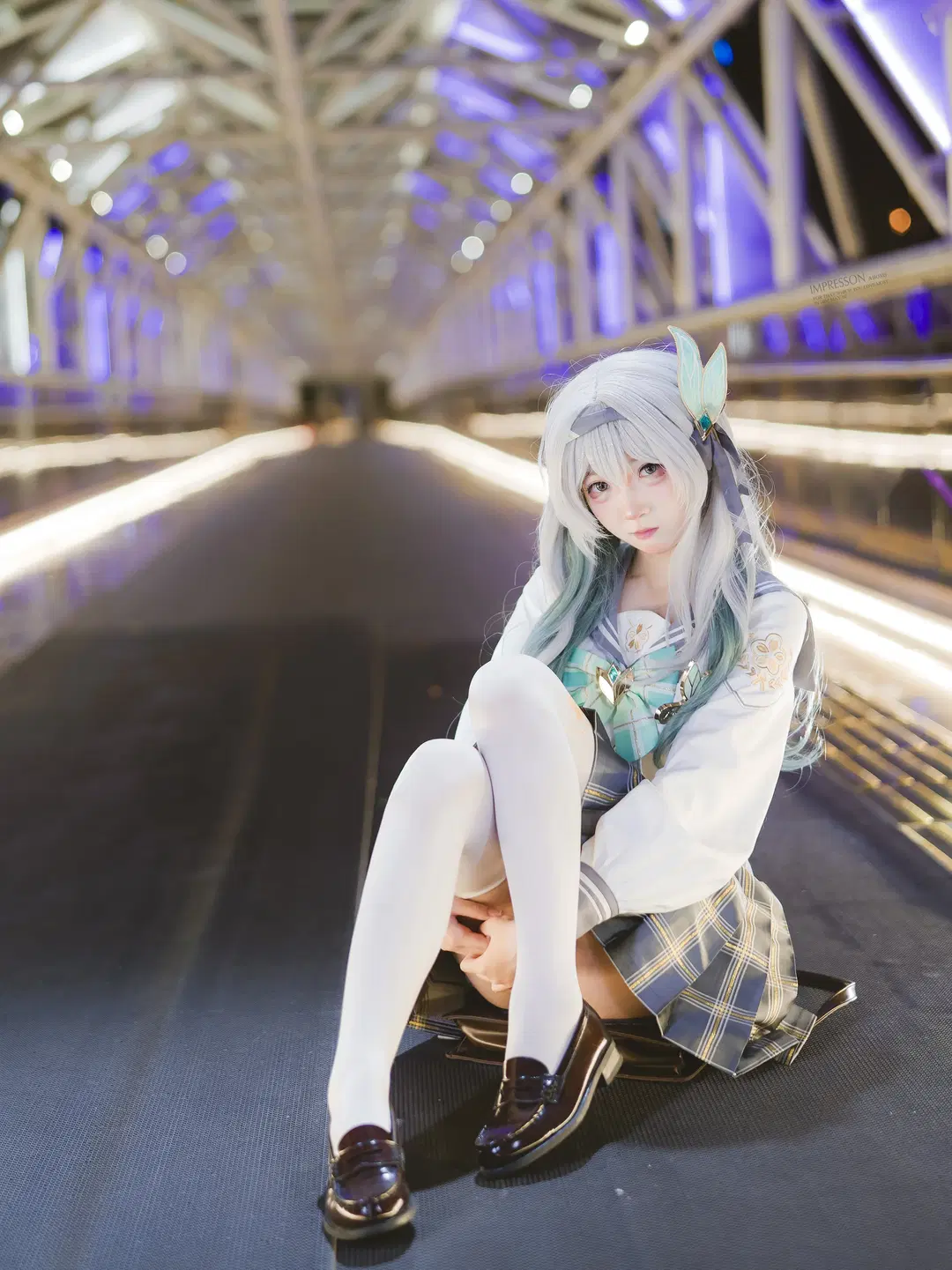 【Firefly cosplay】Honkai: Star Rail: Spring Campus Style Firefly JK Uniform Outfit (White stockings & Anime-style photography) by 阿宏 - Image 2