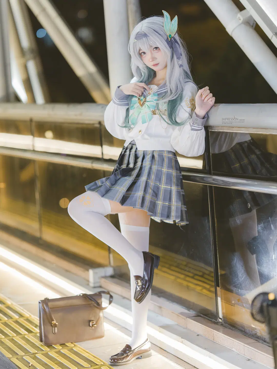 【Firefly cosplay】Honkai: Star Rail: Spring Campus Style Firefly JK Uniform Outfit (White stockings & Anime-style photography) by 阿宏 - Image 3