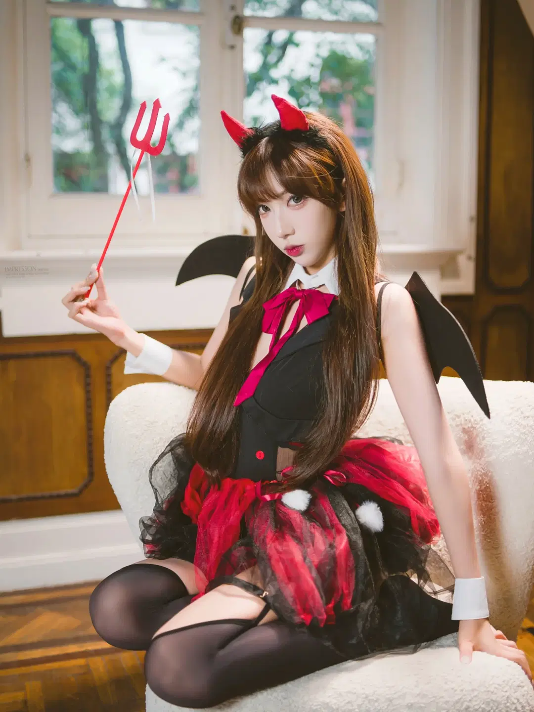 小恶魔cos 黑红主题的恶魔装扮搭配黑丝真的很绝 - 阿宏 - 第2张