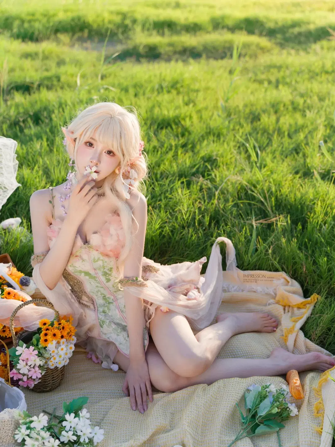 【エルフ コスプレ】森の妖精になる一日：芝生の上で春のピクニックへ - 阿宏 - 2枚目