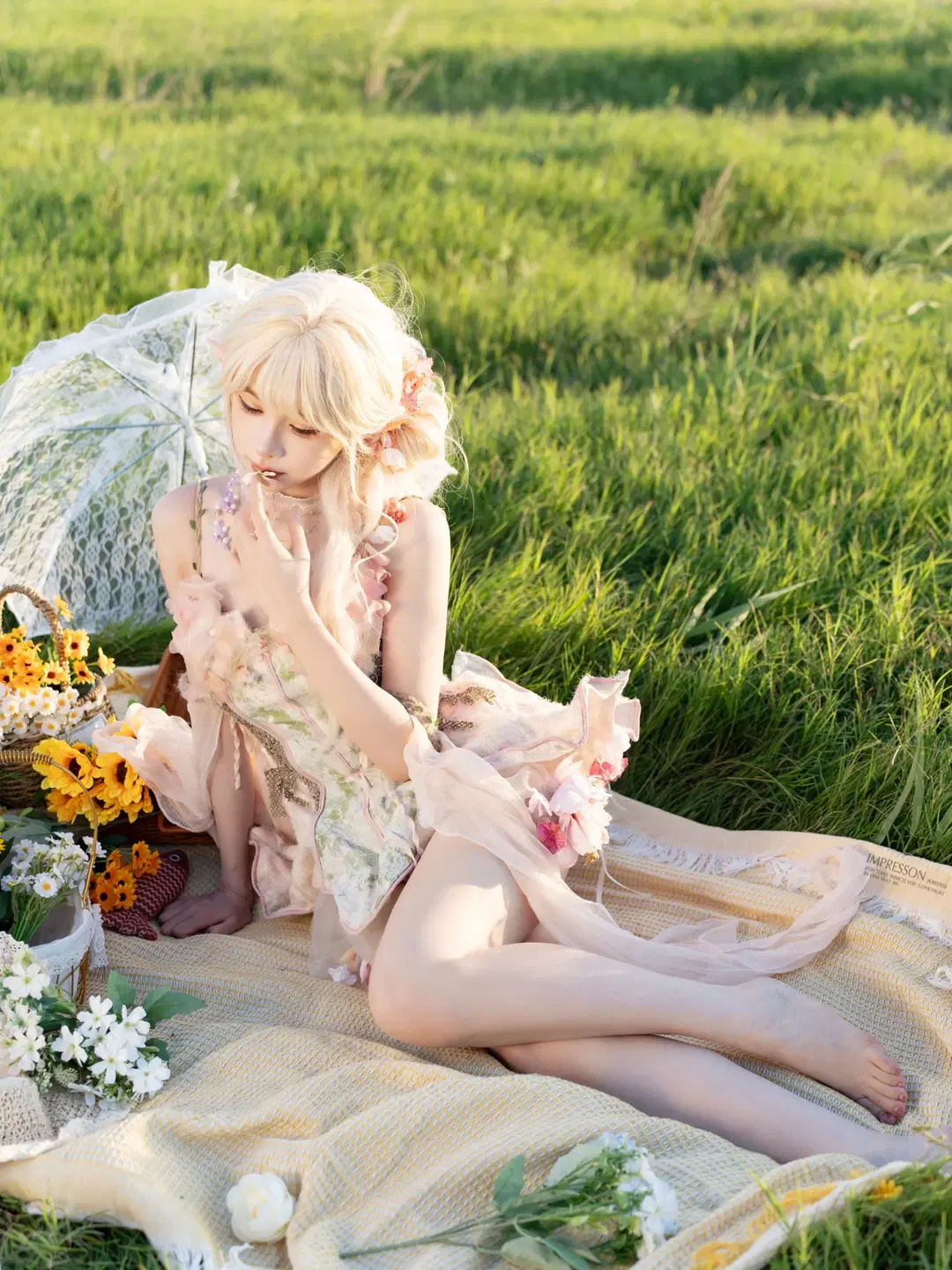 【エルフ コスプレ】森の妖精になる一日：芝生の上で春のピクニックへ - 阿宏 - 3枚目