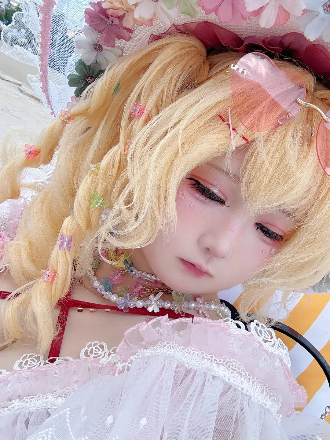 东方project, 芙兰朵露cos, 洛丽塔洋装, 夏日外景, 精致二次元妆容