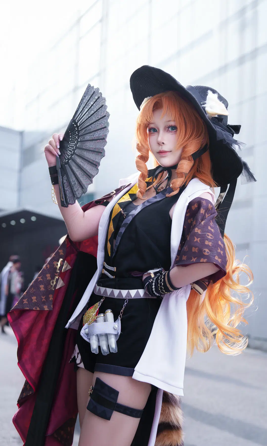 [Swire the Elegant Wit cosplay] Arknights: Sur le lac Lune Vivante's Char Siu Cat by 一千零一问 - Image 2