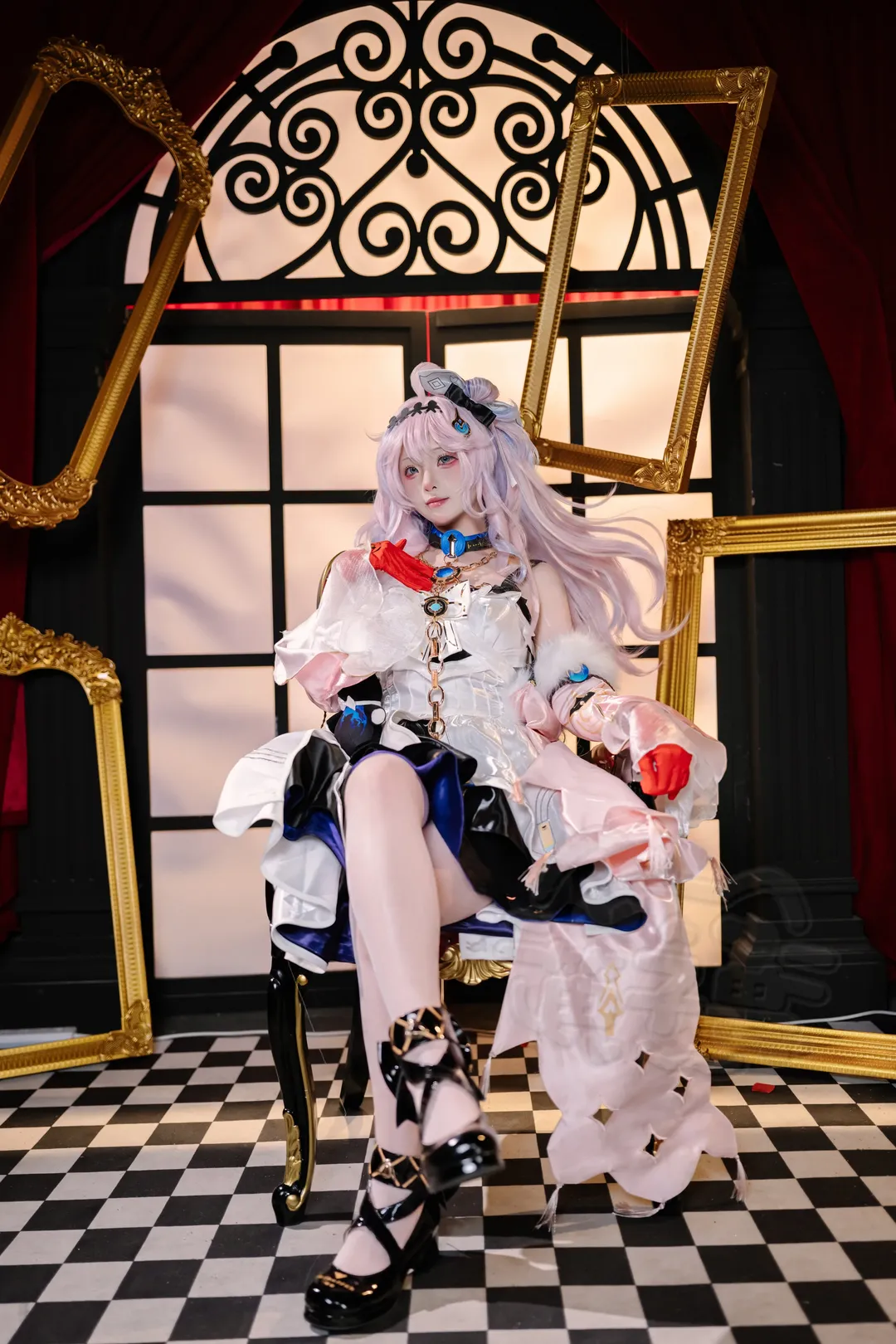 鸣潮, 达妮娅cos, cosplay, 哥特风, 白丝
