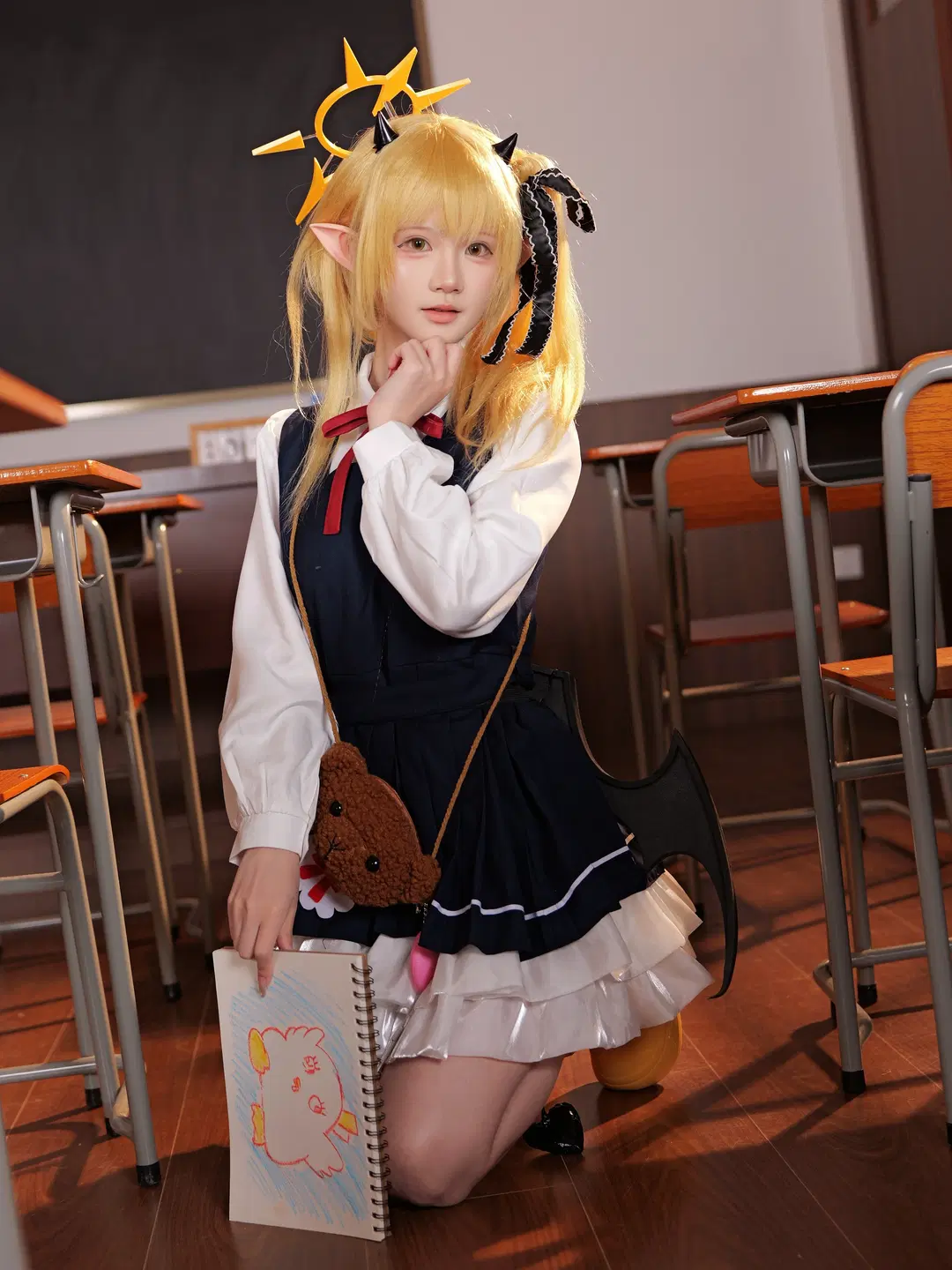 【丹花イブキ コスプレ】ブルーアーカイブ 教室スタジオ撮影、ライティングとポージングの調和 - 手可摘星辰 - 4枚目