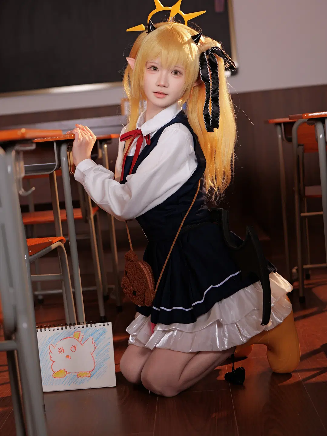 【丹花イブキ コスプレ】ブルーアーカイブ 教室スタジオ撮影、ライティングとポージングの調和 - 手可摘星辰 - 5枚目