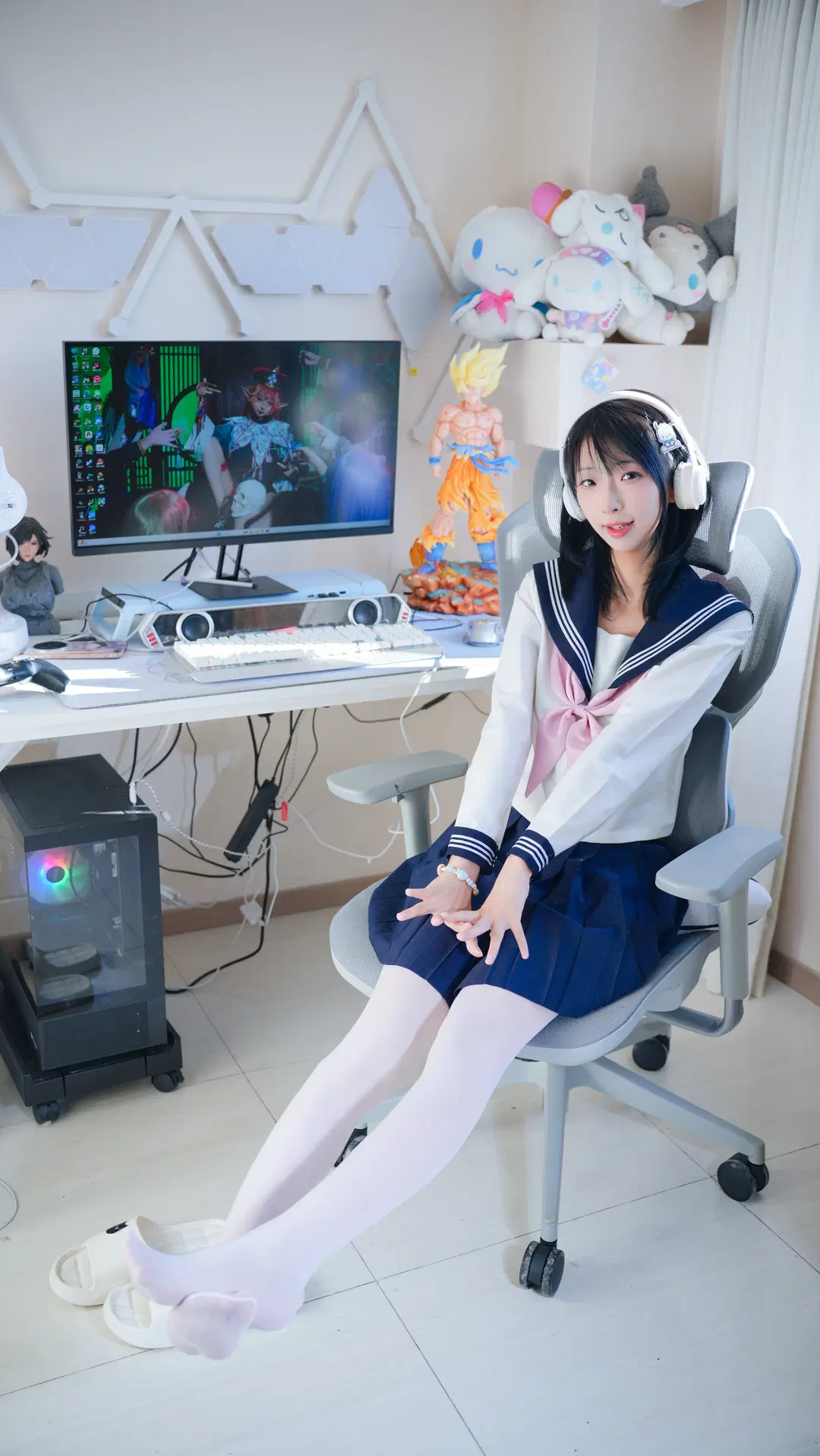 白丝, 电竞少女, 水手服cos, 桌面搭配, 二次元小窝